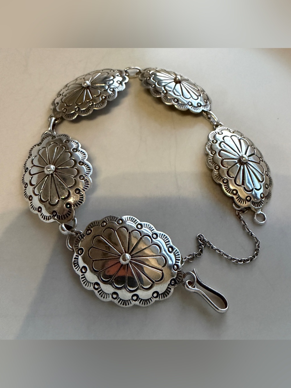 Vintage Sterling Silver Concho Link Bracelet 8.5” Floral details